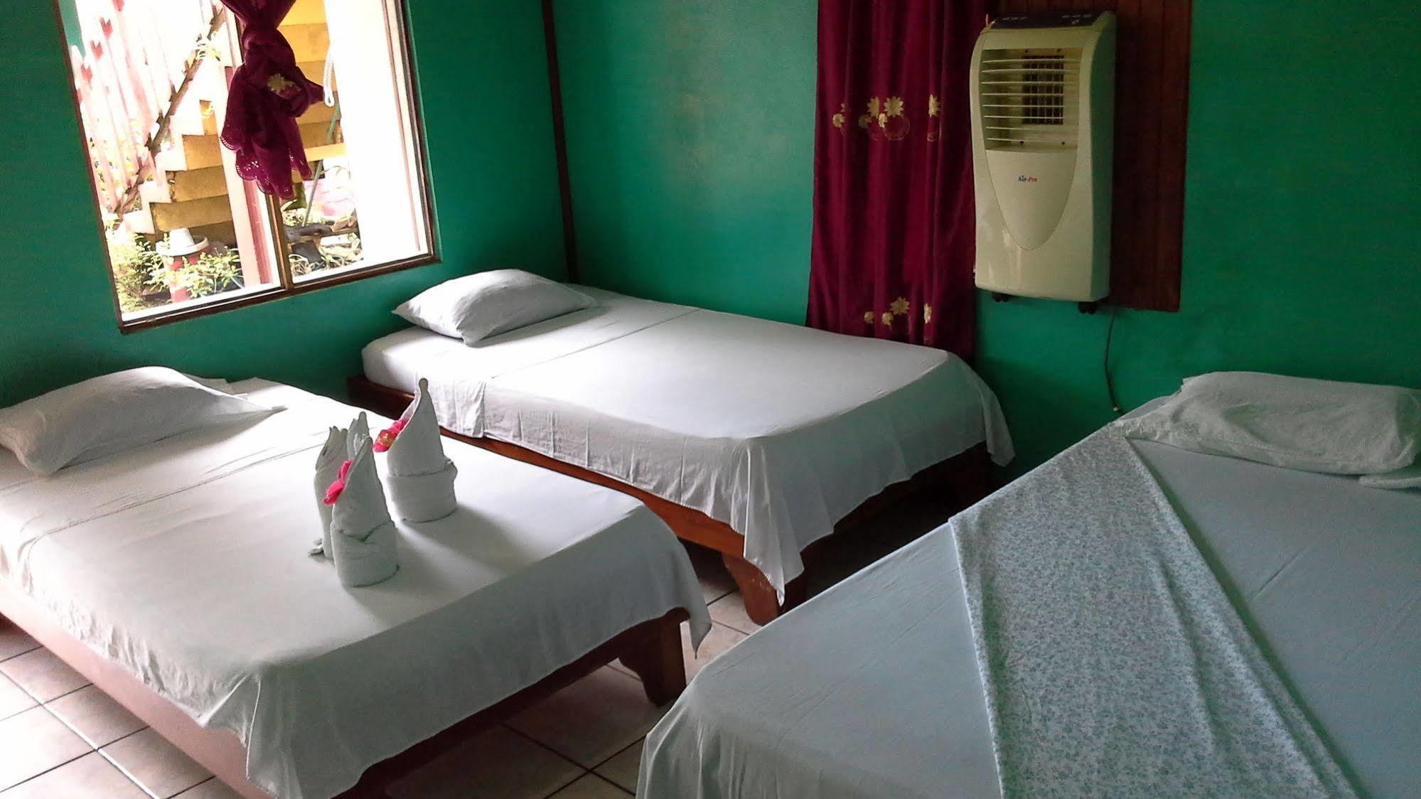 Cabinas Miss Miriam 2 Tortuguero Exteriér fotografie